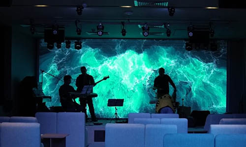 رویداد «امواج نئون»